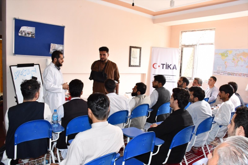 TKA, Herat'ta eitimcilere ilk yardm program dzenledi